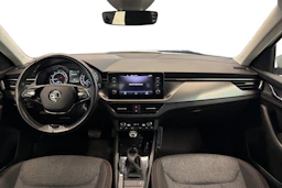 Valkoinen Skoda Kamiq 2021 kuva 7.