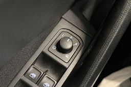 Valkoinen Skoda Kamiq 2021 kuva 17.