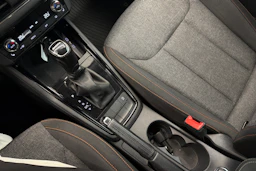 Valkoinen Skoda Kamiq 2021 kuva 18.