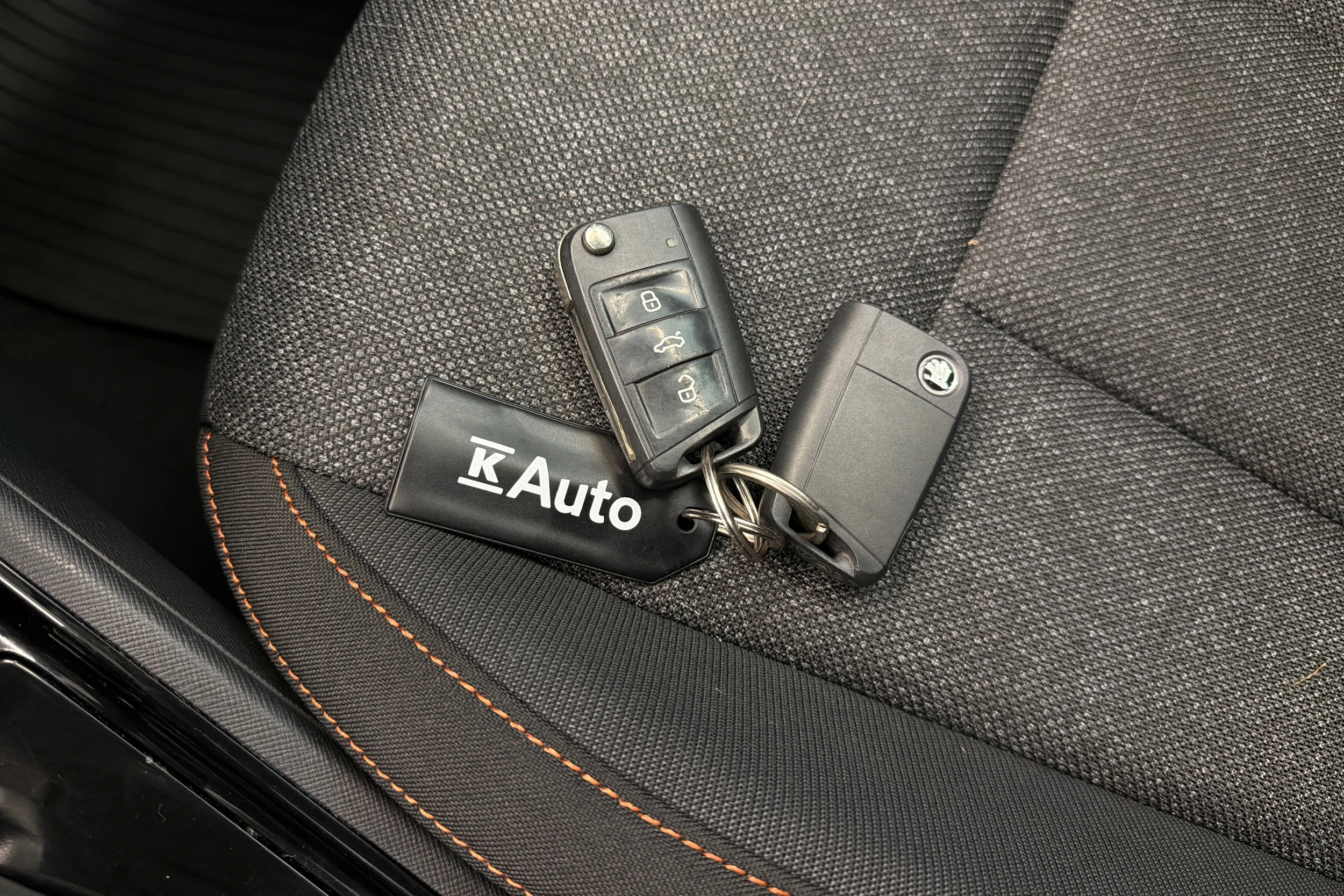 Valkoinen Skoda Kamiq 2021 kuva 25.
