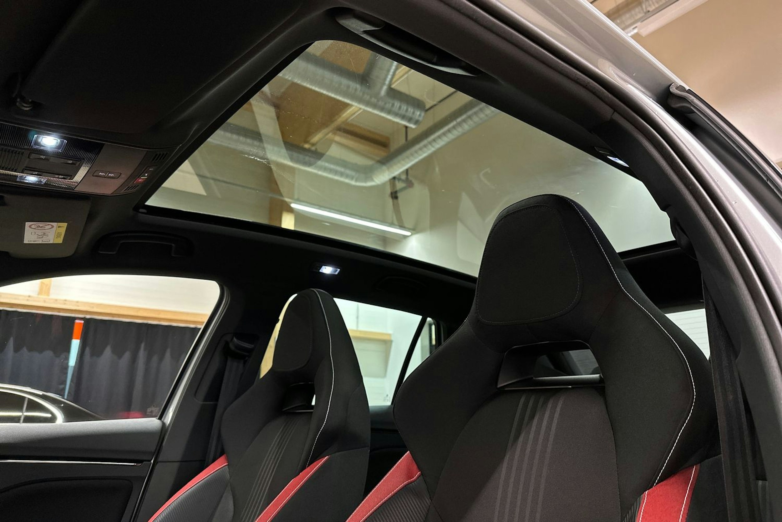 harmaa Skoda Kamiq 2021 kuva 14.