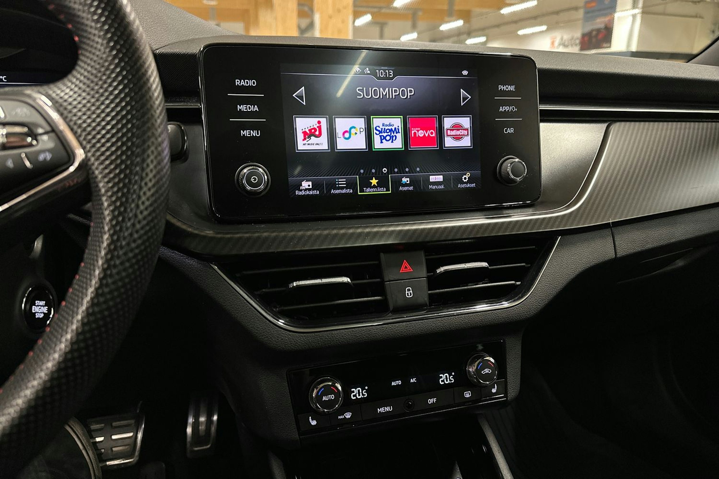 harmaa Skoda Kamiq 2021 kuva 17.