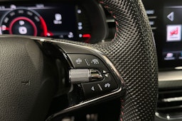 harmaa Skoda Kamiq 2021 kuva 24.