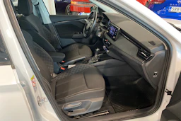 valkoinen Skoda Kamiq 2021 kuva 13.