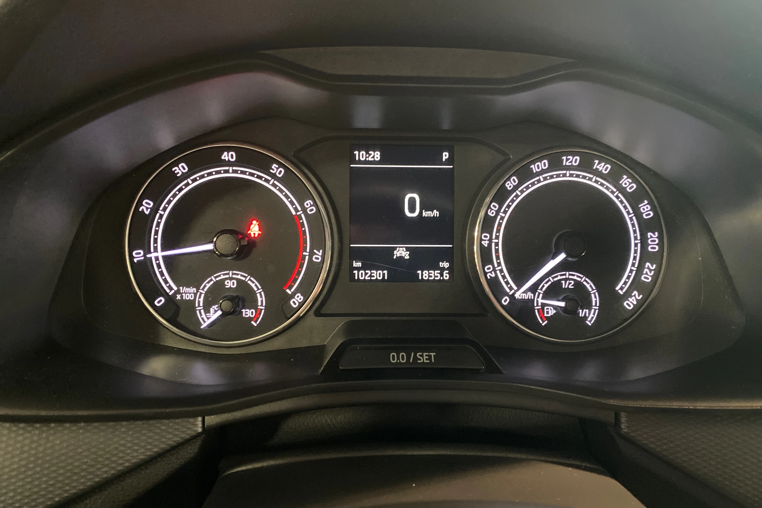 valkoinen Skoda Kamiq 2021 kuva 15.