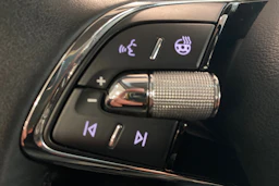 valkoinen Skoda Kamiq 2021 kuva 19.