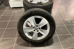 valkoinen Skoda Kamiq 2021 kuva 22.