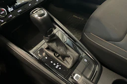 valkoinen Skoda Kamiq 2021 kuva 30.
