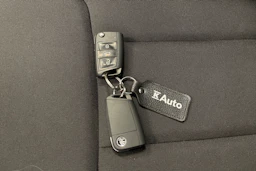 valkoinen Skoda Kamiq 2021 kuva 31.