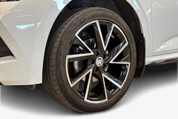 valkoinen Skoda Kamiq 2021 kuva 9.