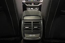 valkoinen Skoda Kamiq 2021 kuva 12.