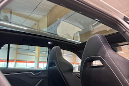 valkoinen Skoda Kamiq 2021 kuva 13.