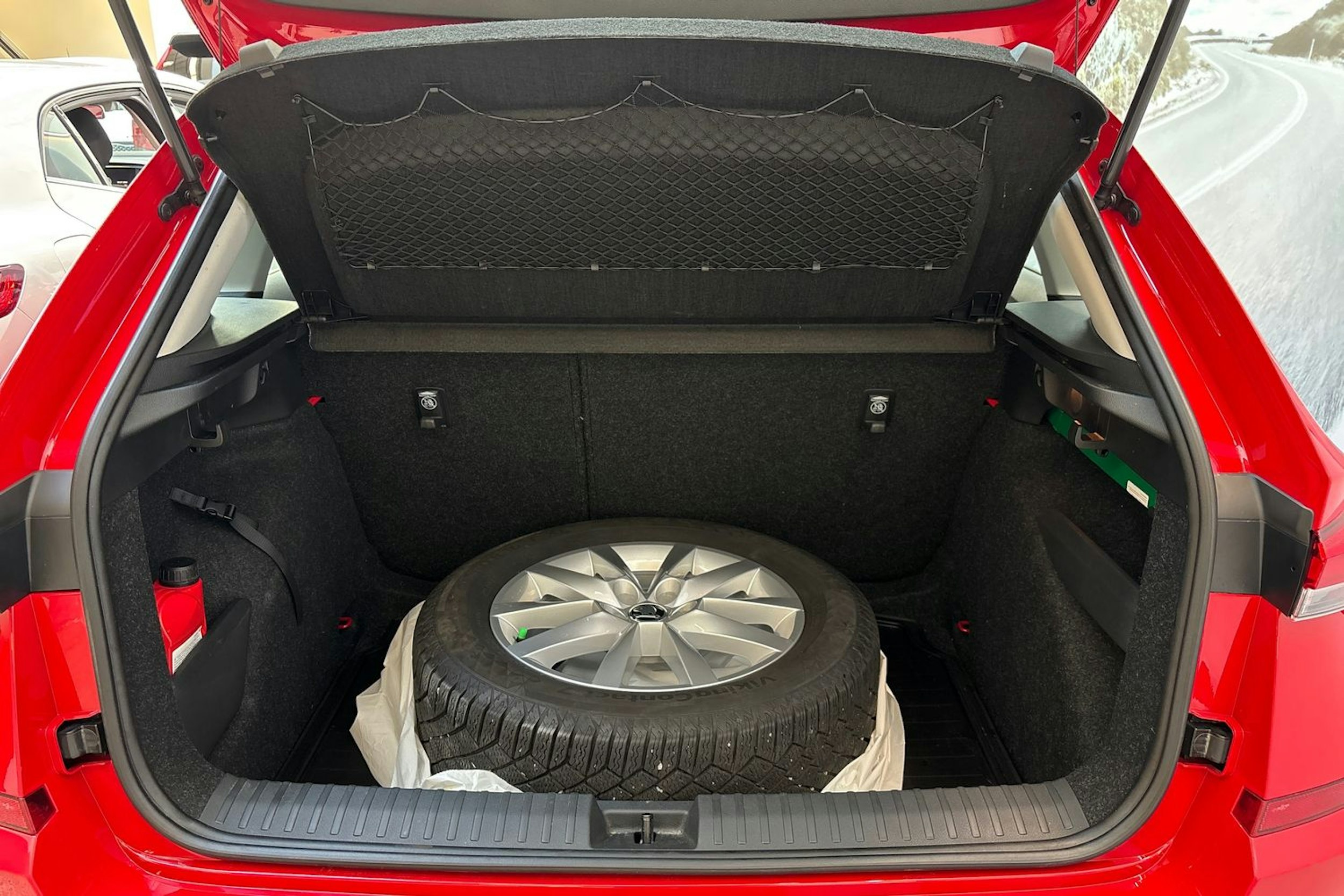 punainen Skoda Kamiq 2021 kuva 12.