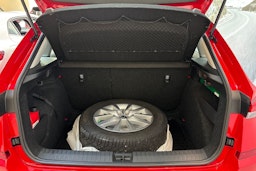 punainen Skoda Kamiq 2021 kuva 12.