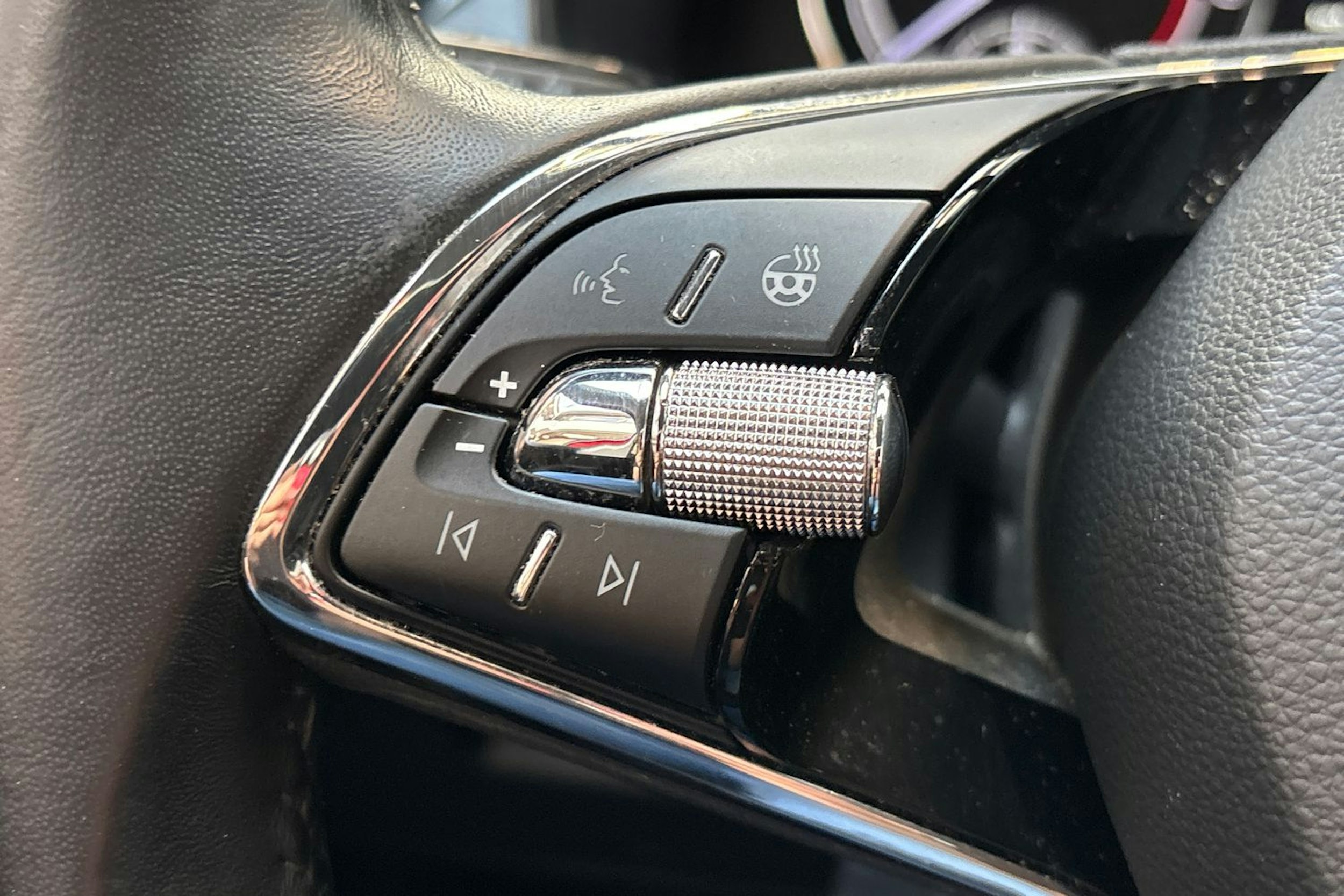 punainen Skoda Kamiq 2021 kuva 15.