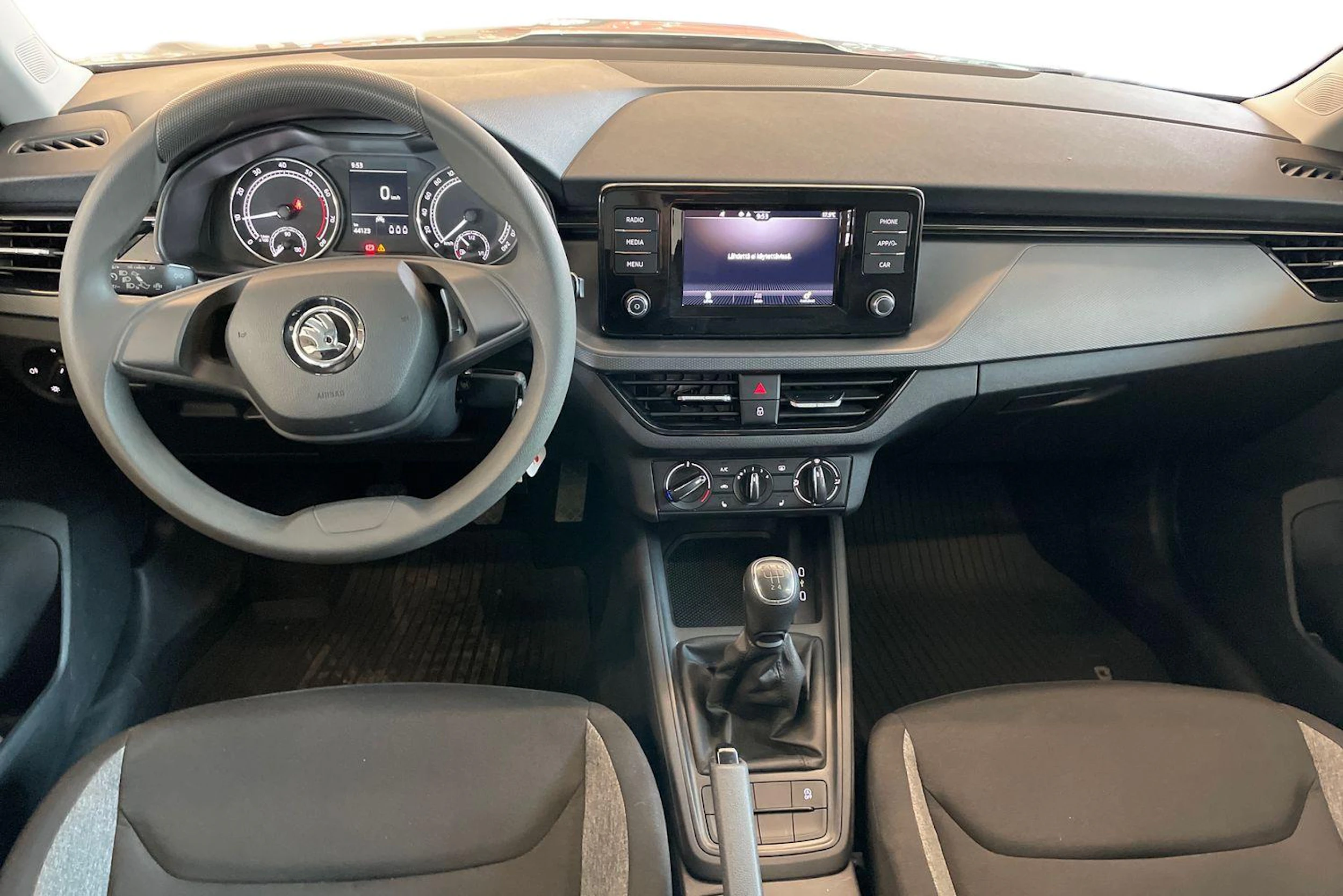 Harmaa Skoda Kamiq 2021 kuva 9.