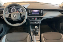 Harmaa Skoda Kamiq 2021 kuva 9.