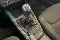 Harmaa Skoda Kamiq 2021 kuva 18.