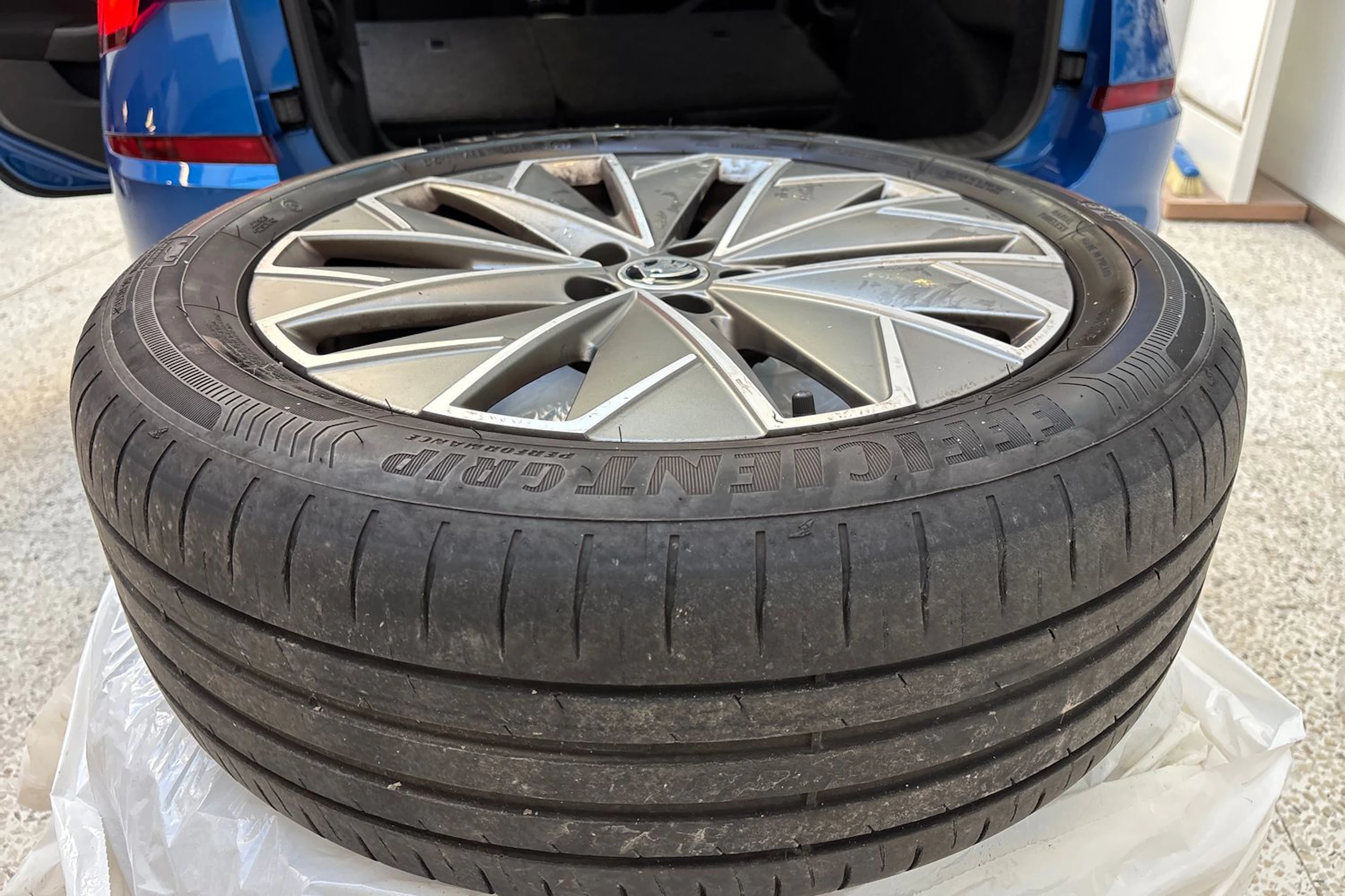 sininen Skoda Kamiq 2021 kuva 14.