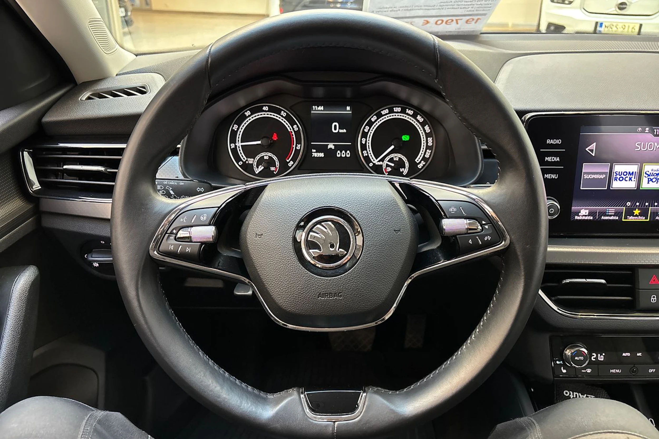 sininen Skoda Kamiq 2021 kuva 18.