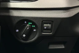 valkoinen Skoda Kamiq 2021 kuva 20.