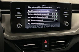 valkoinen Skoda Kamiq 2021 kuva 23.