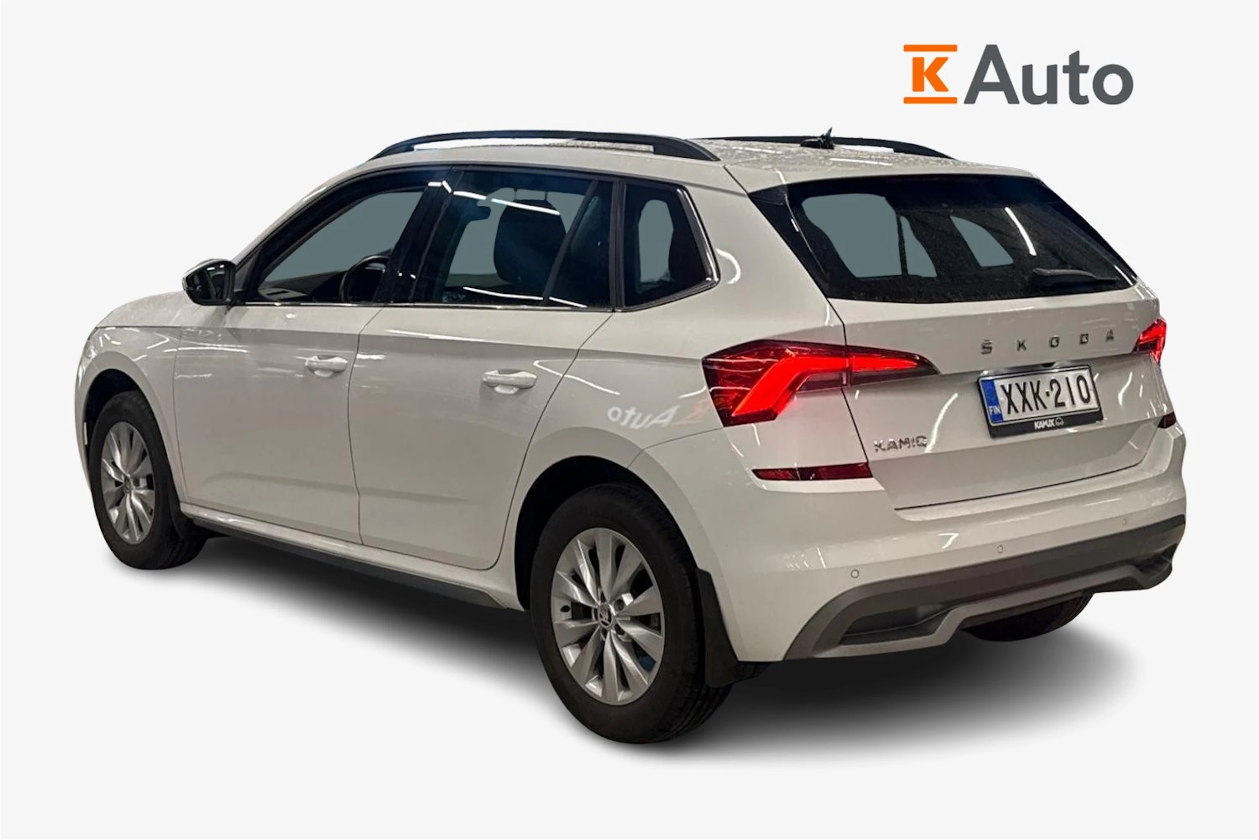 valkoinen Skoda Kamiq 2021 kuva 2.