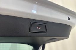 valkoinen Skoda Kamiq 2021 kuva 16.