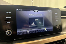 valkoinen Skoda Kamiq 2021 kuva 26.