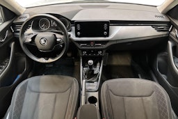 valkoinen Skoda Kamiq 2022 kuva 7.