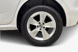valkoinen Skoda Kamiq 2022 kuva 9.