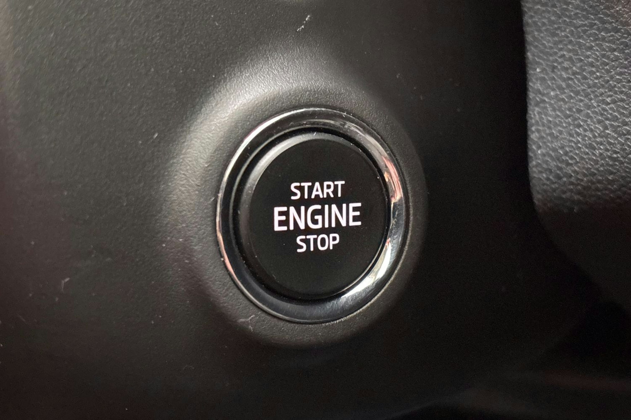 valkoinen Skoda Kamiq 2022 kuva 18.