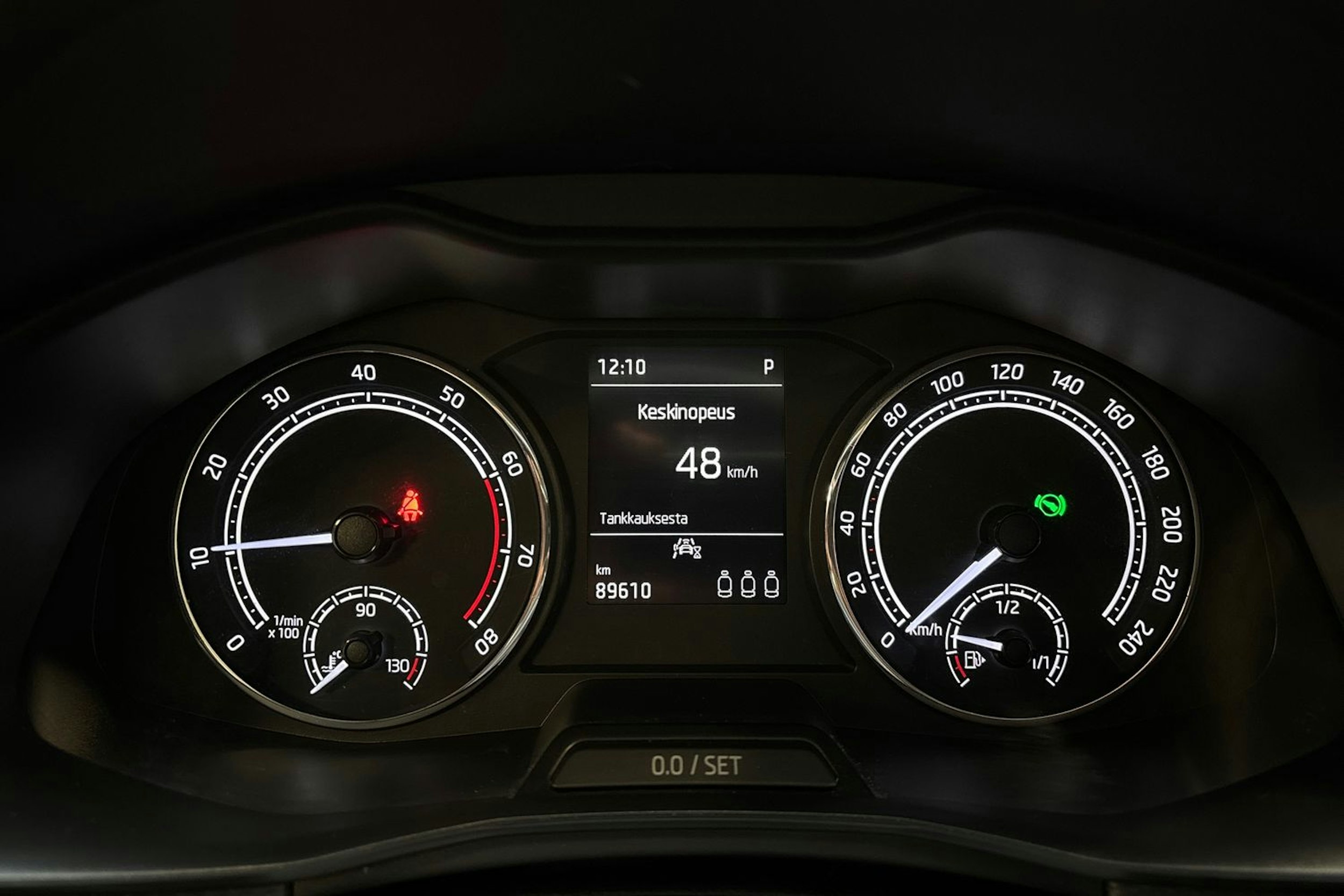 met. harmaa Skoda Kamiq 2022 kuva 19.