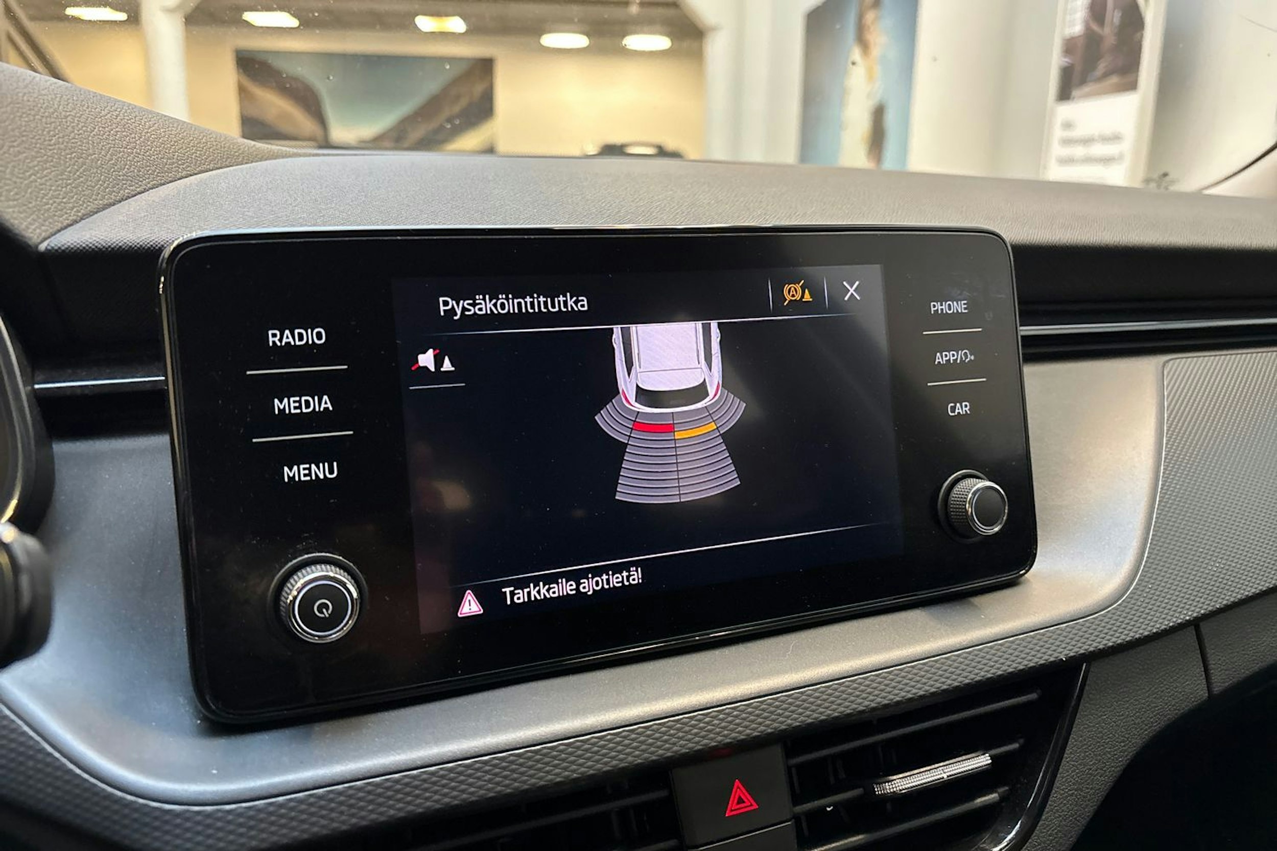 met. harmaa Skoda Kamiq 2022 kuva 20.