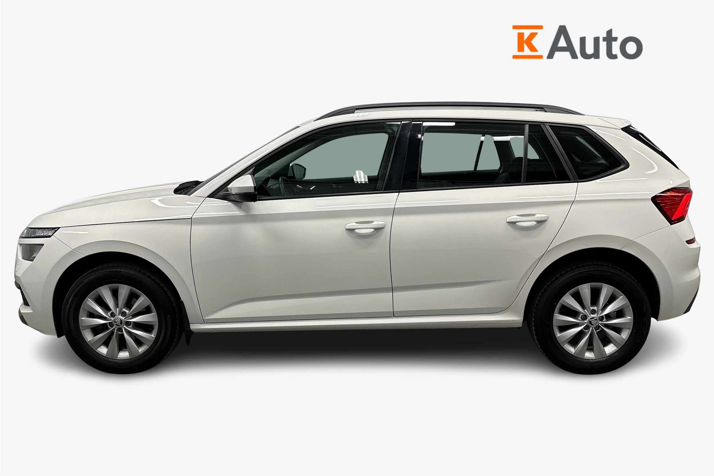 valkoinen Skoda Kamiq 2022 kuva 7.