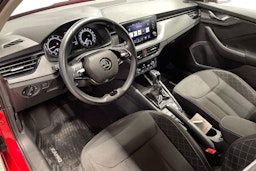 punainen Skoda Kamiq 2022 kuva 7.
