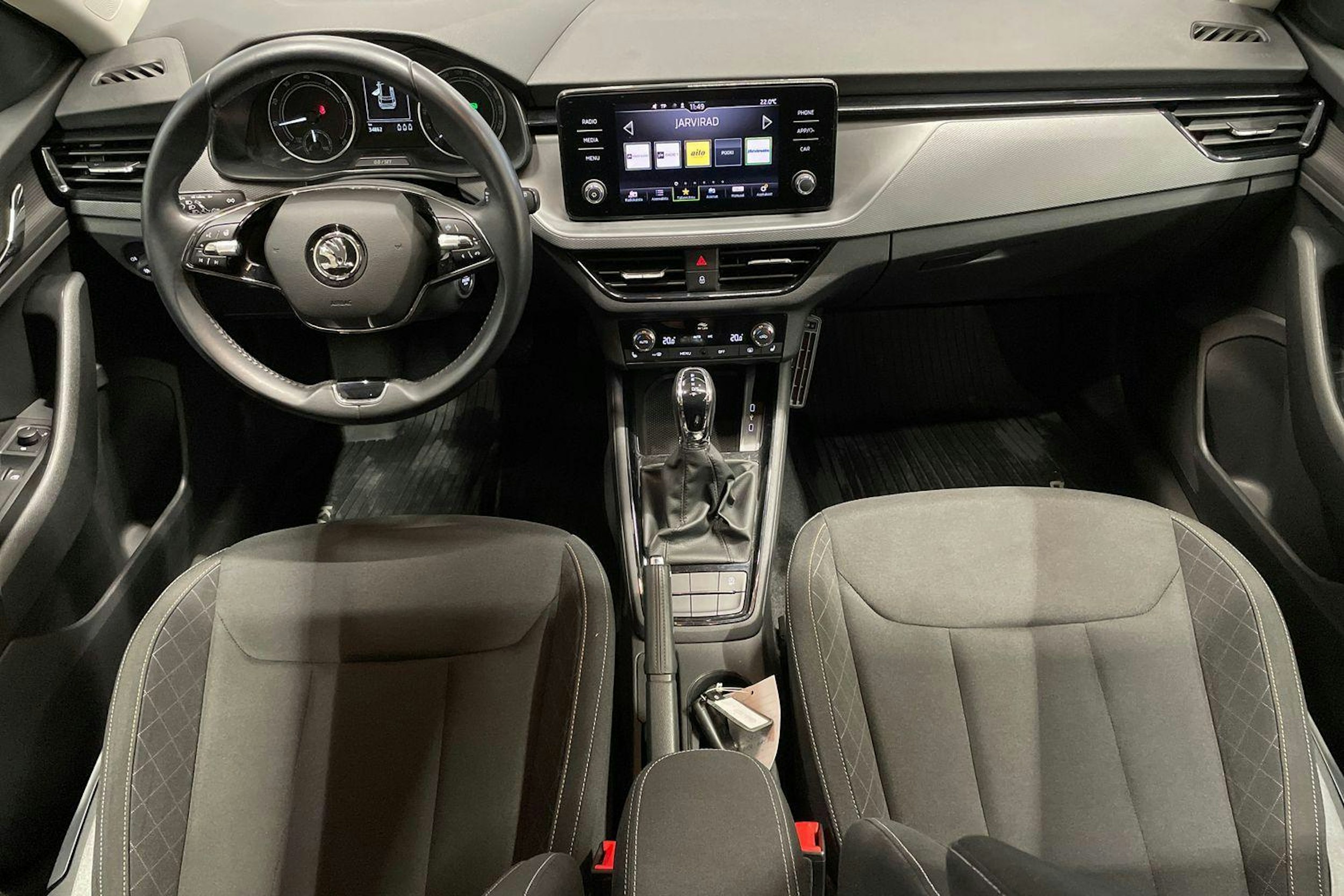 punainen Skoda Kamiq 2022 kuva 9.