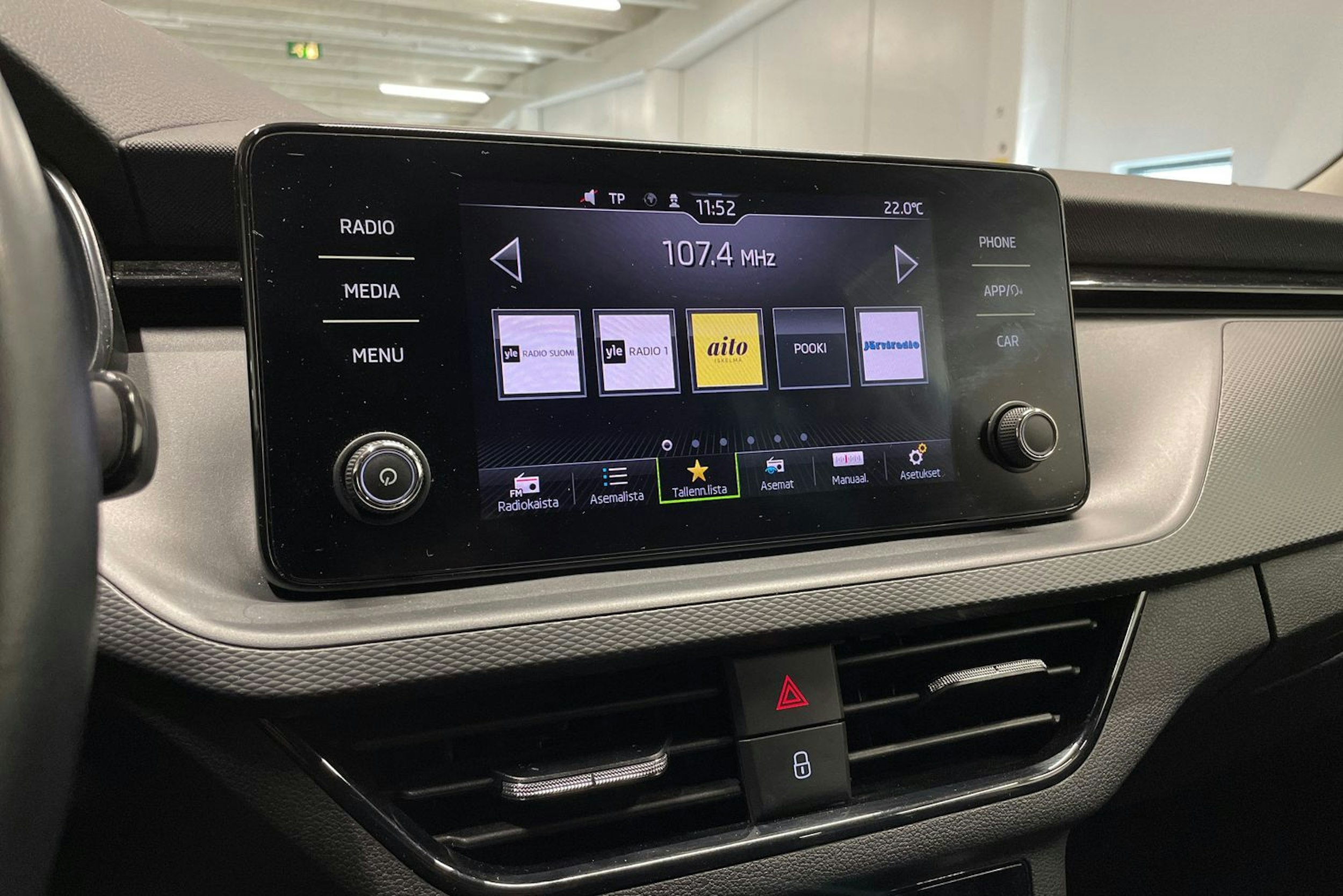 punainen Skoda Kamiq 2022 kuva 17.