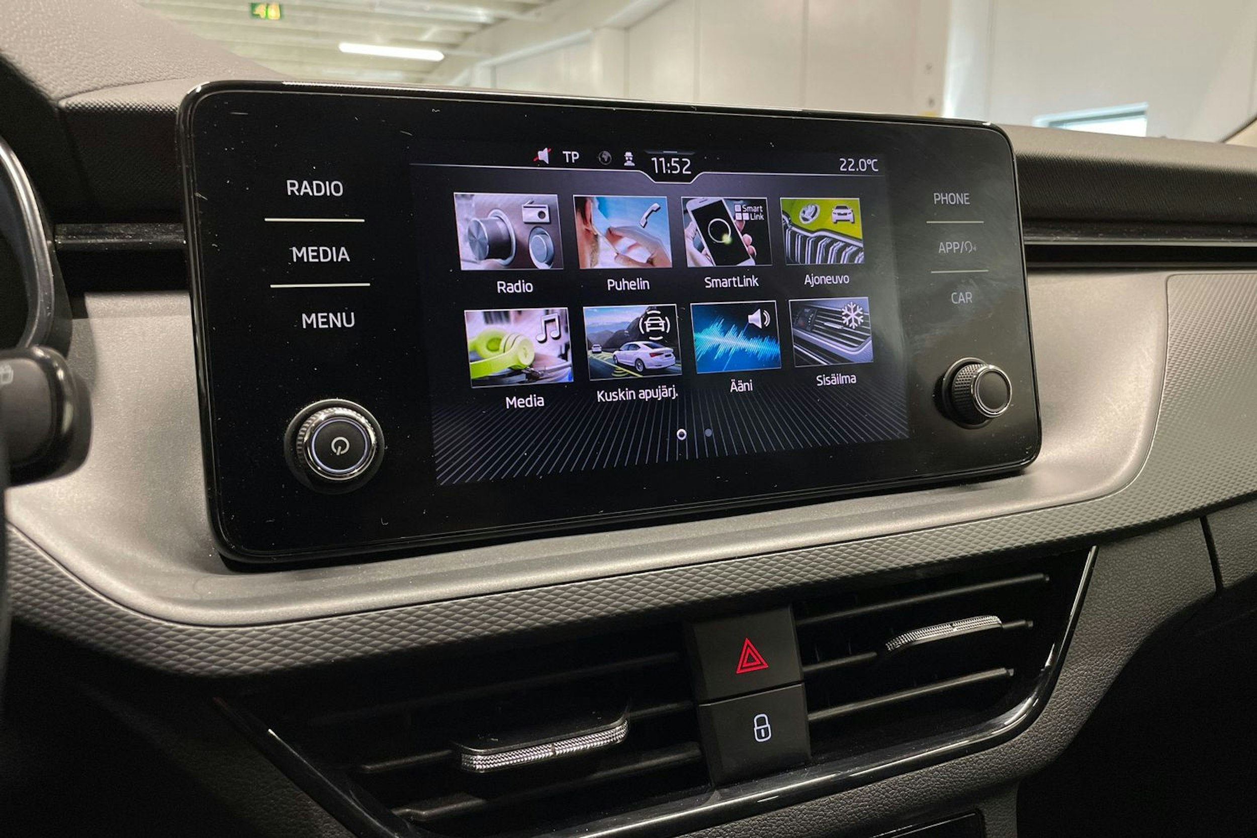 punainen Skoda Kamiq 2022 kuva 19.