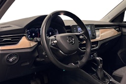 valkoinen Skoda Kamiq 2023 kuva 3.