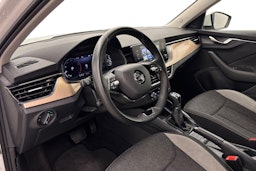 valkoinen Skoda Kamiq 2023 kuva 7.