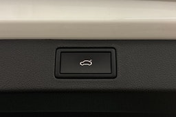 valkoinen Skoda Kamiq 2023 kuva 25.