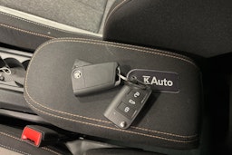 valkoinen Skoda Kamiq 2023 kuva 28.