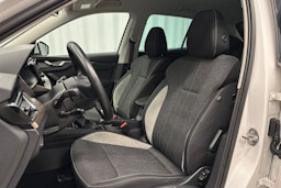valkoinen Skoda Kamiq 2023 kuva 16.
