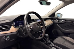 valkoinen Skoda Kamiq 2023 kuva 3.