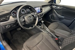 sininen Skoda Kamiq 2023 kuva 7.