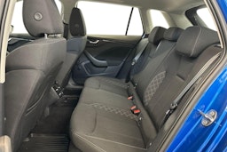 sininen Skoda Kamiq 2023 kuva 10.