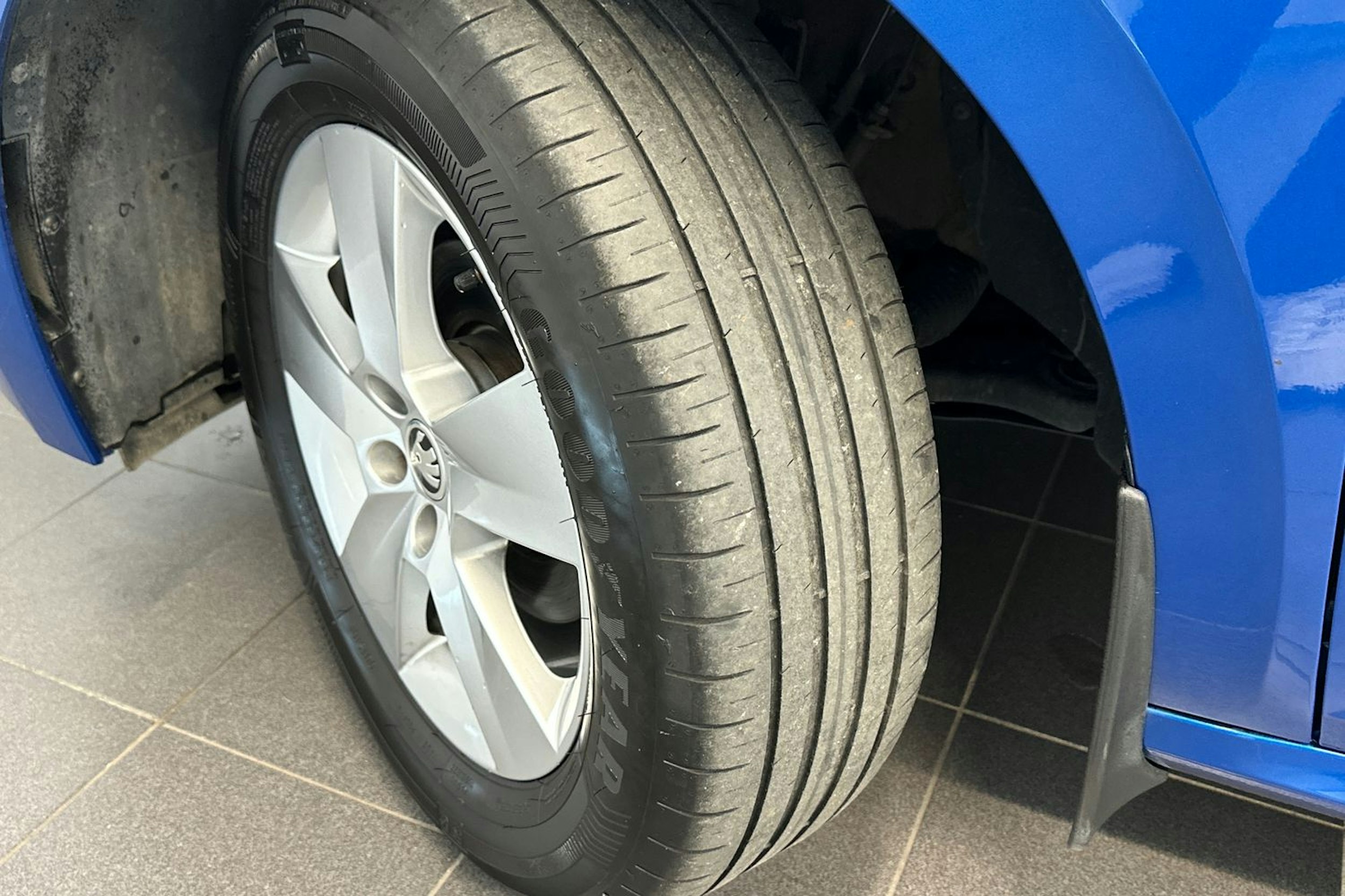 sininen Skoda Kamiq 2023 kuva 13.