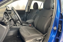 sininen Skoda Kamiq 2023 kuva 14.