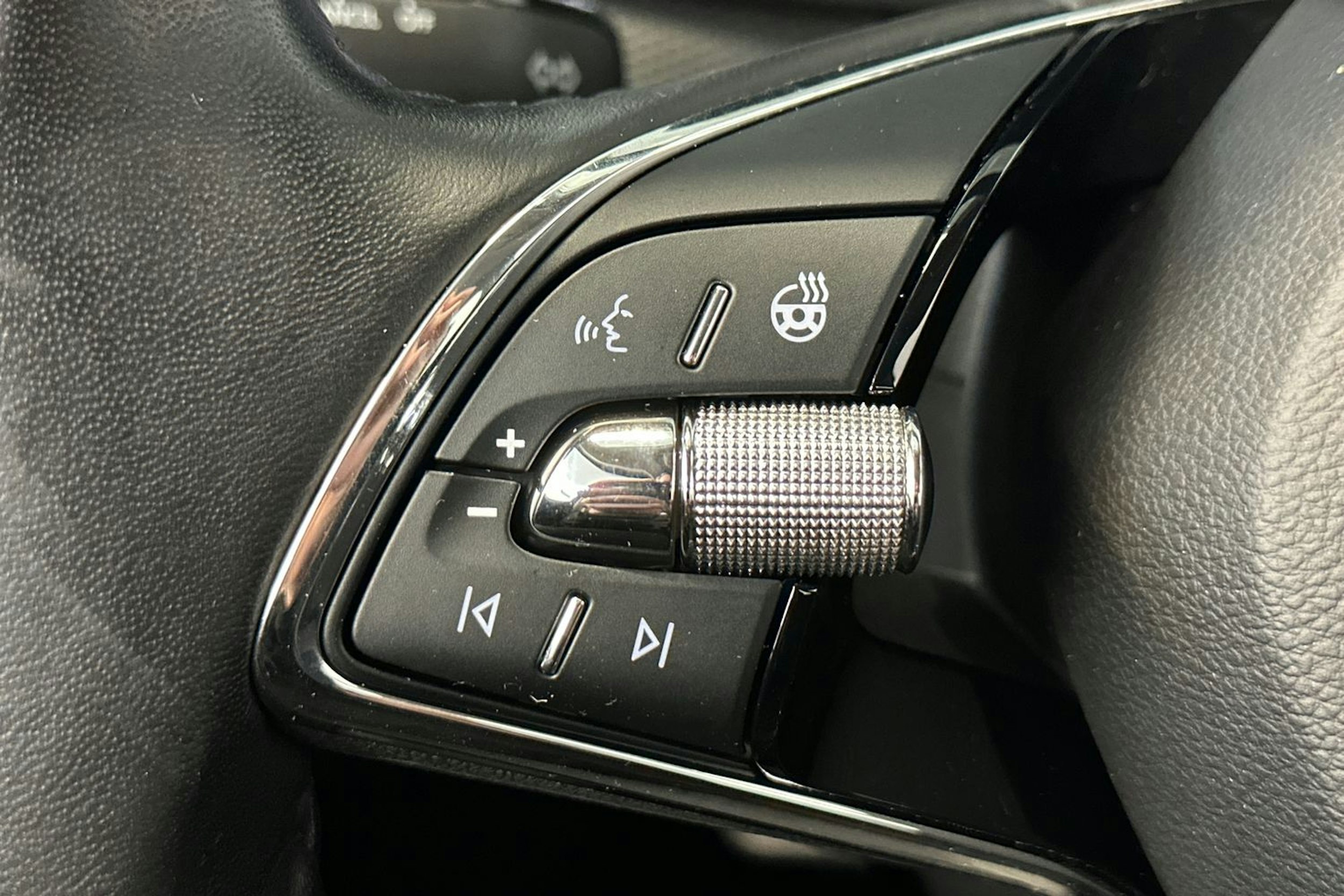 sininen Skoda Kamiq 2023 kuva 27.